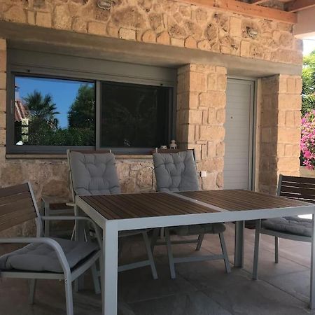 Khloi Πέτρινη Κατοικία Στην Αίγινα - Stone House In Aigina מראה חיצוני תמונה