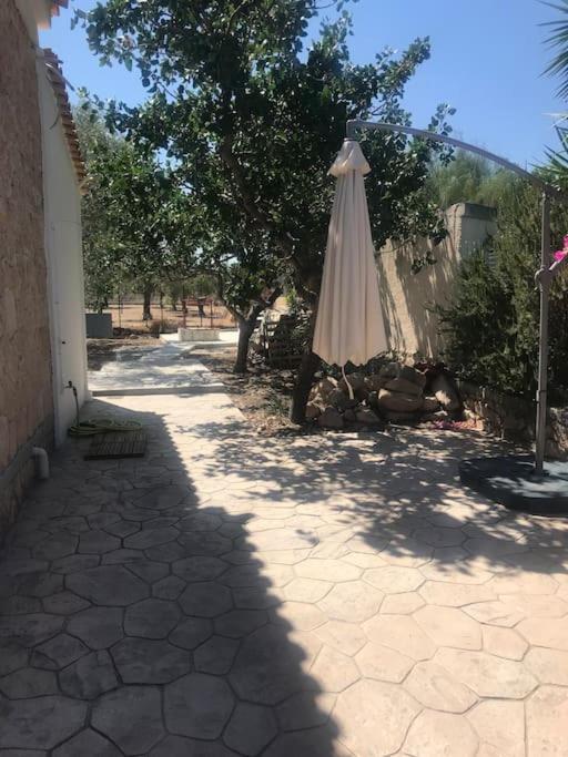 Khloi Πέτρινη Κατοικία Στην Αίγινα - Stone House In Aigina מראה חיצוני תמונה